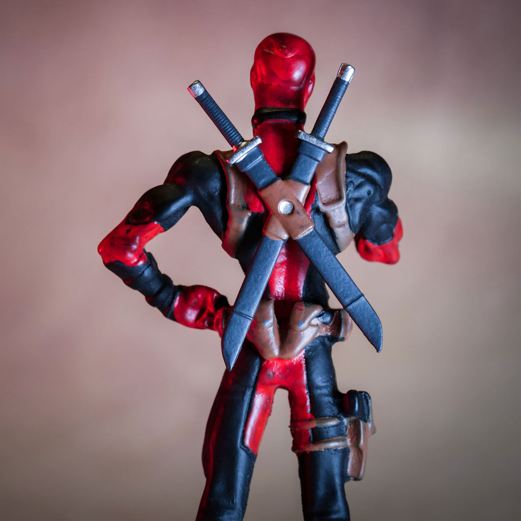 Produktbild Deadpool - Heavyweights Metall Figur in Sammlerdose