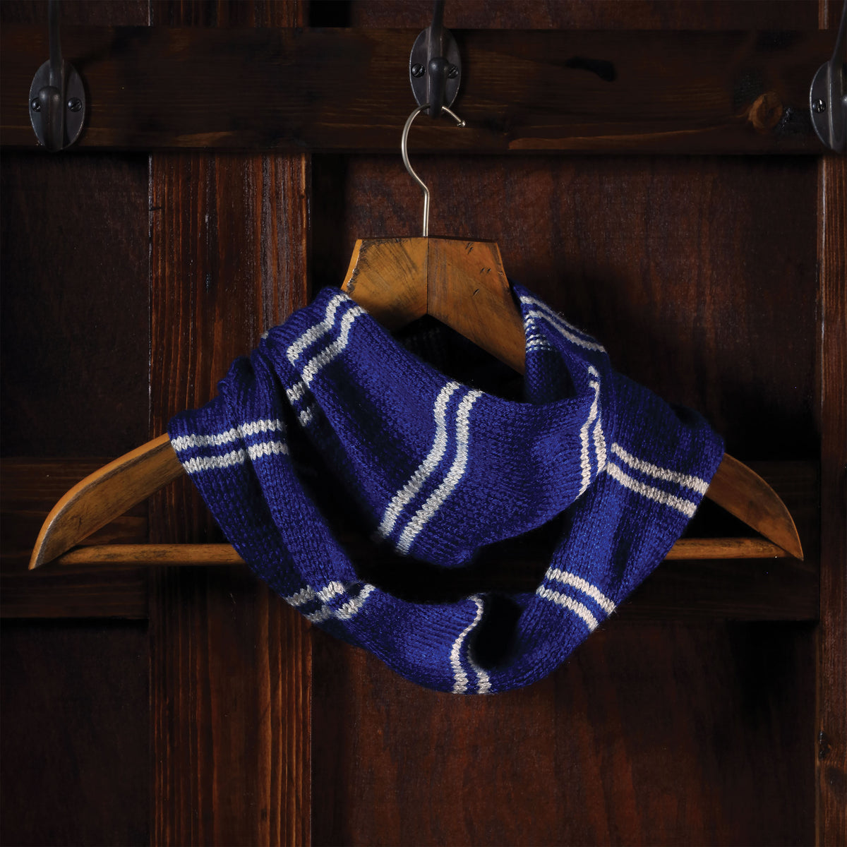 Product image Ravenclaw Loop Scarf Knitting Set - Harry Potter