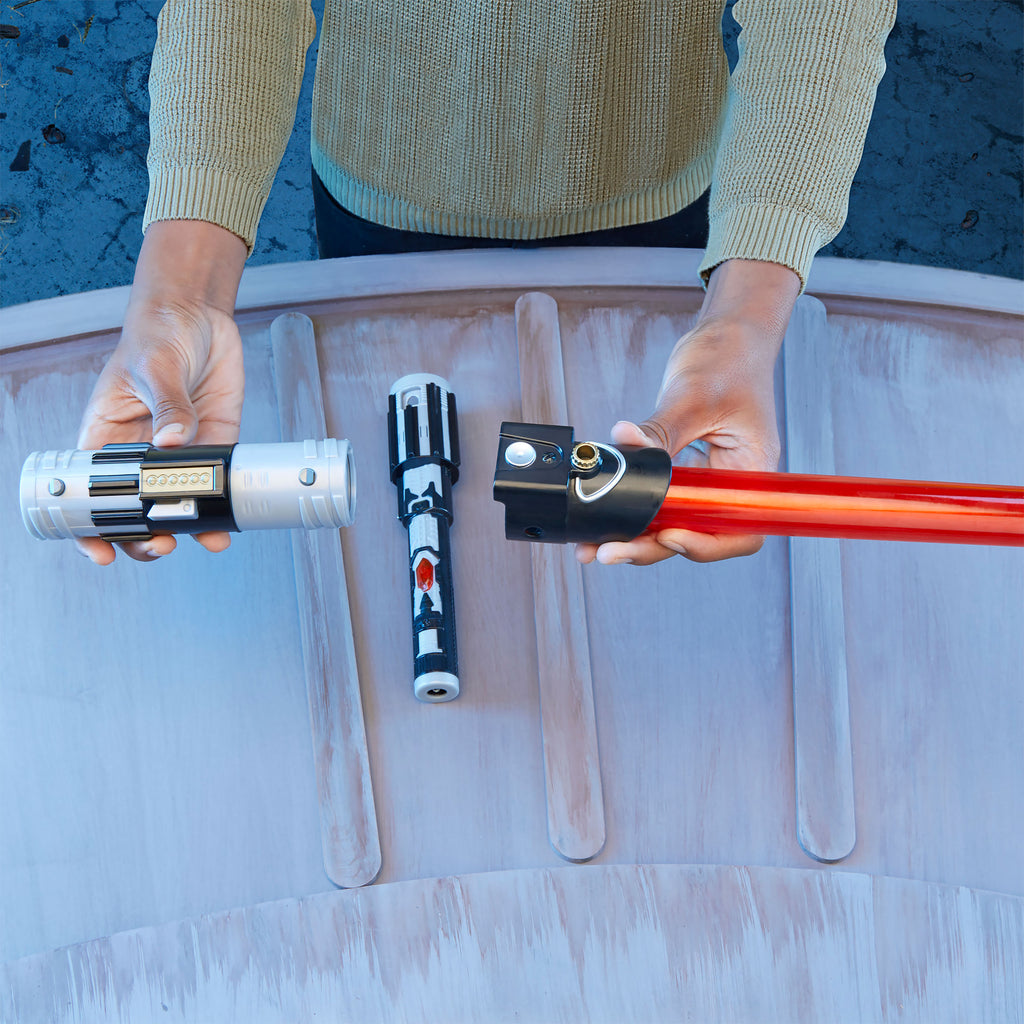 Produktbild Star Wars - Darth Vader Forge Lichtschwert mit Licht- und Soundeffekt