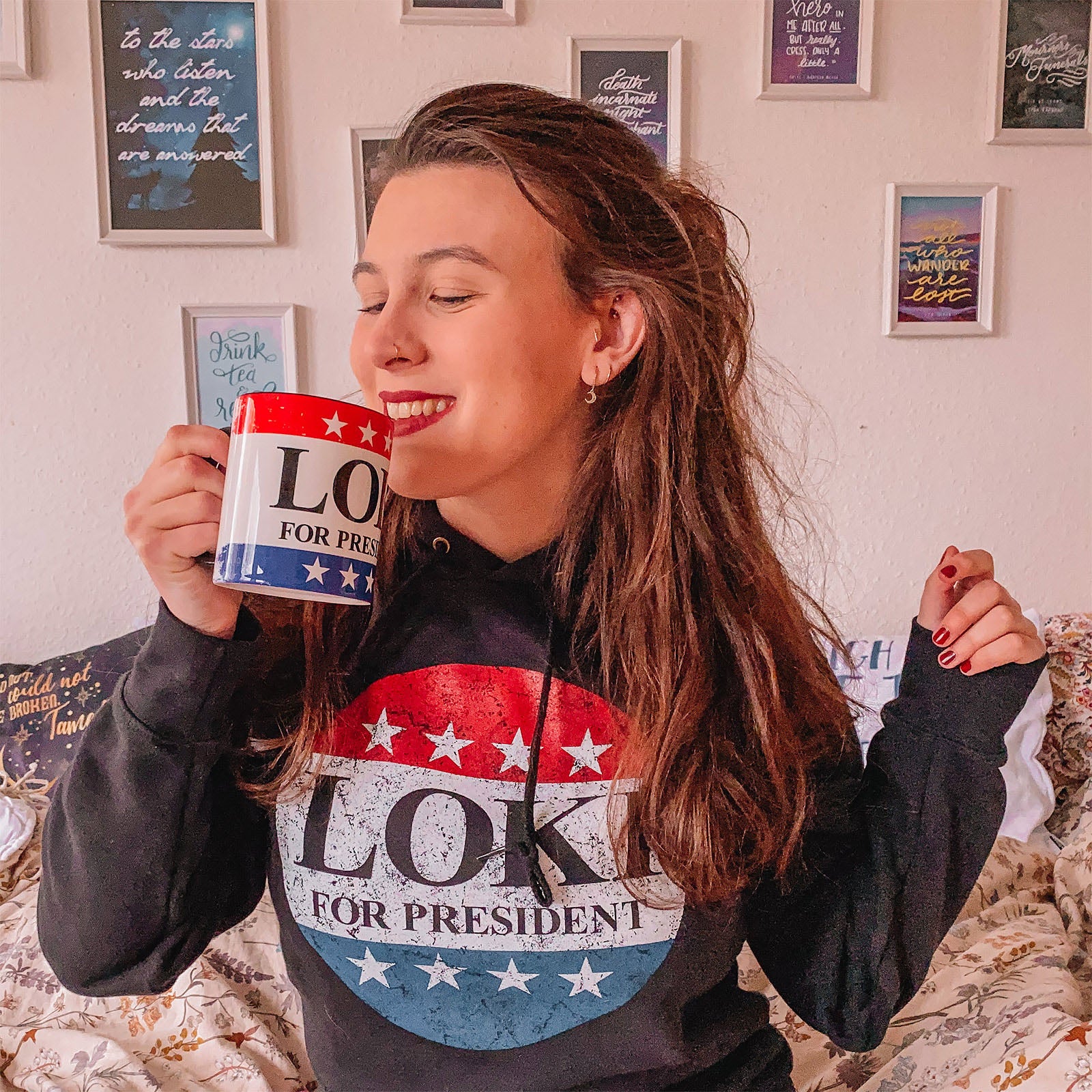 Produktbild For President Hoodie für Loki Fans schwarz