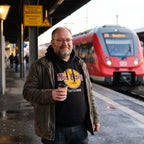 Produktbild Mos Eisley Cafe Hoodie für Star Wars Fans schwarz