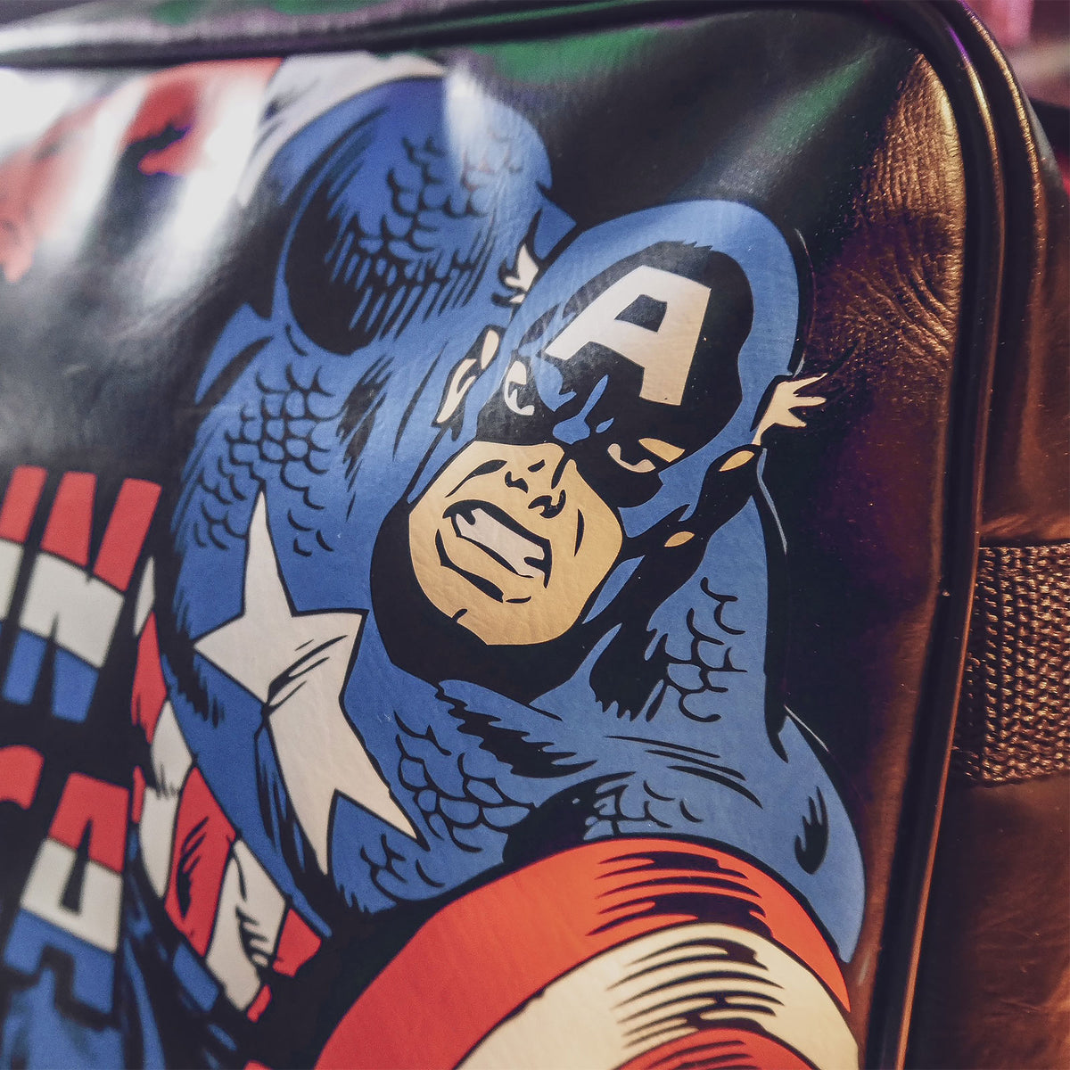 Produktbild Captain America - Umhängetasche schwarz