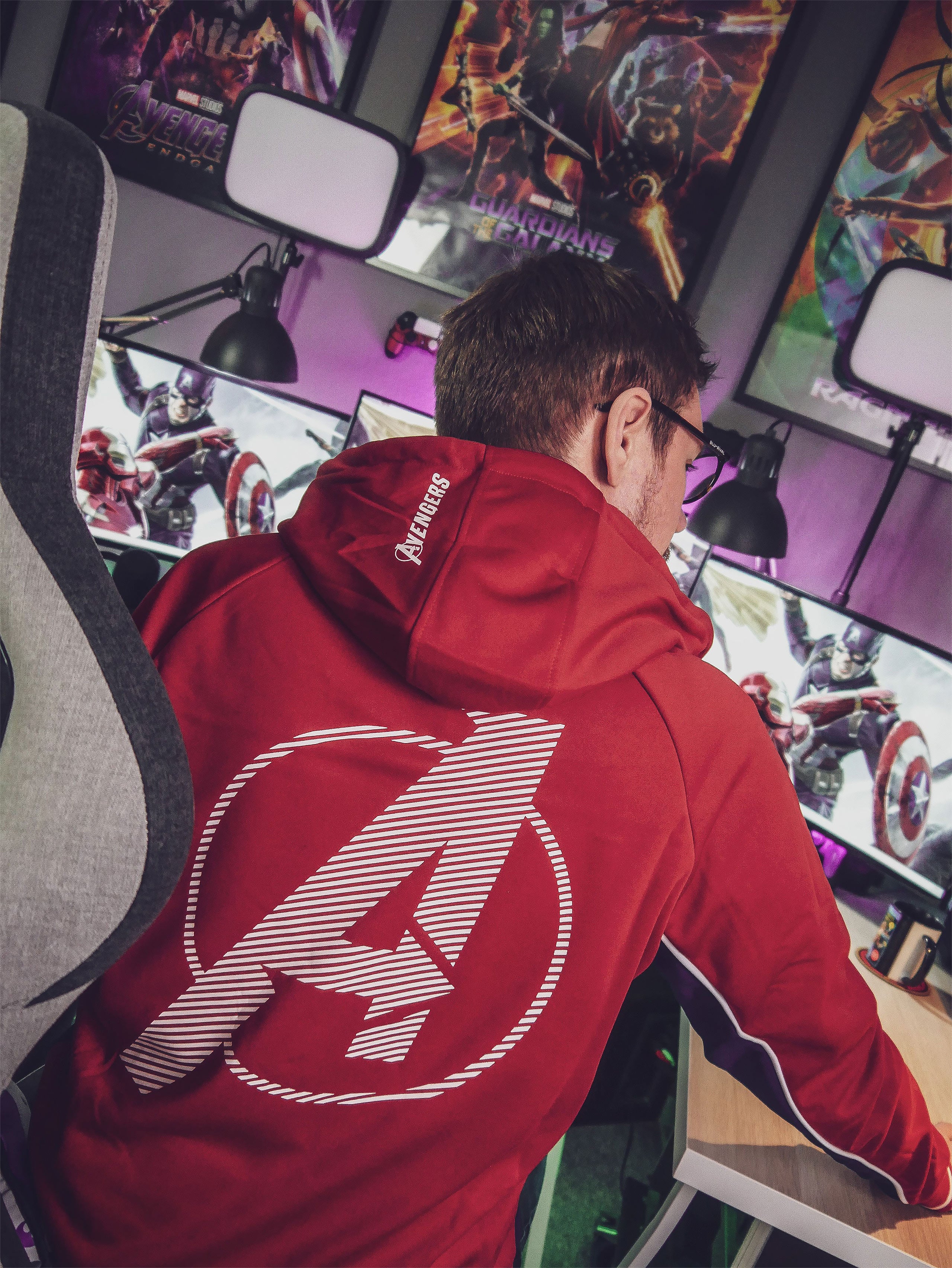 Produktbild Avengers - Logo Kapuzenjacke