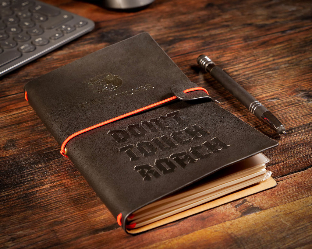Produktbild Witcher - Wolf Logo Tagebuch