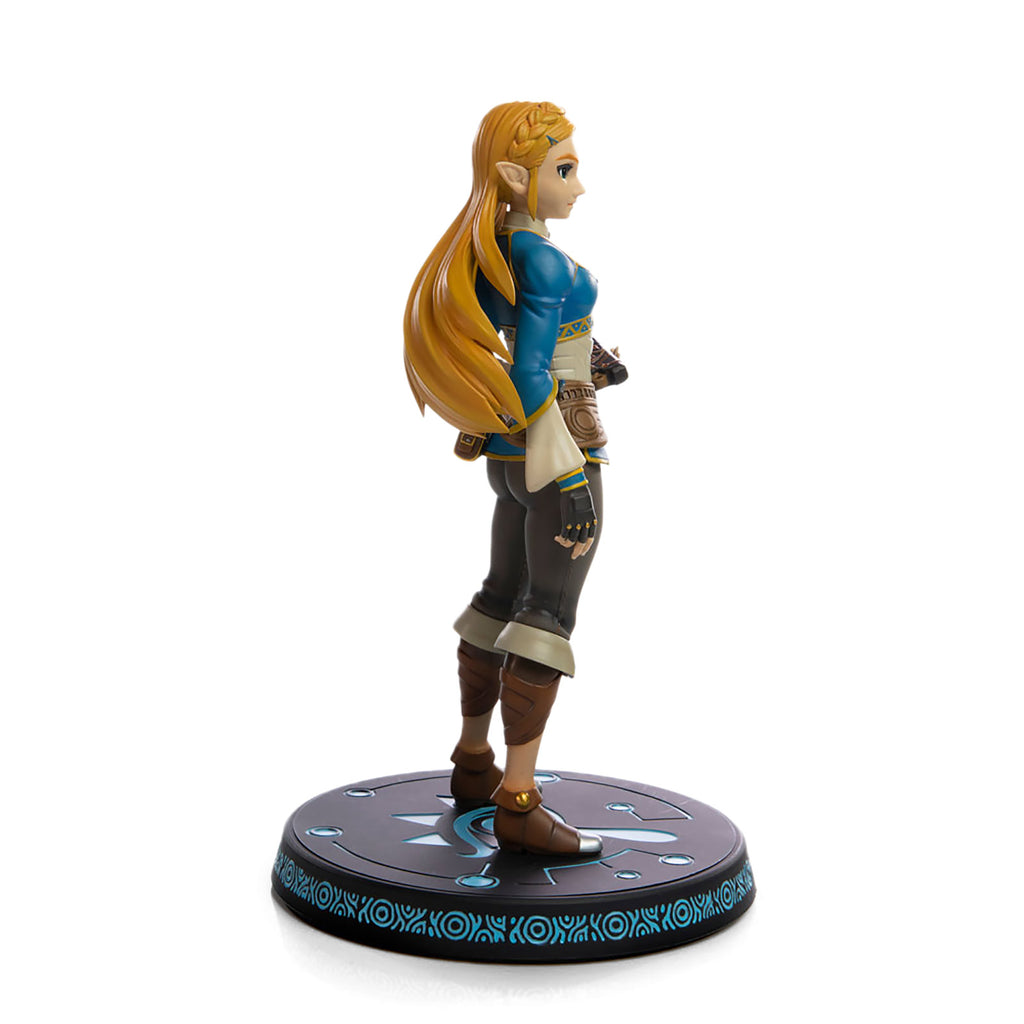 Product image The Legend of Zelda - Breath of the Wild statue with diorama