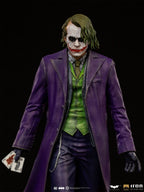 Produktbild DC Comics - Joker BDS Art Scale Deluxe Statue 30 cm