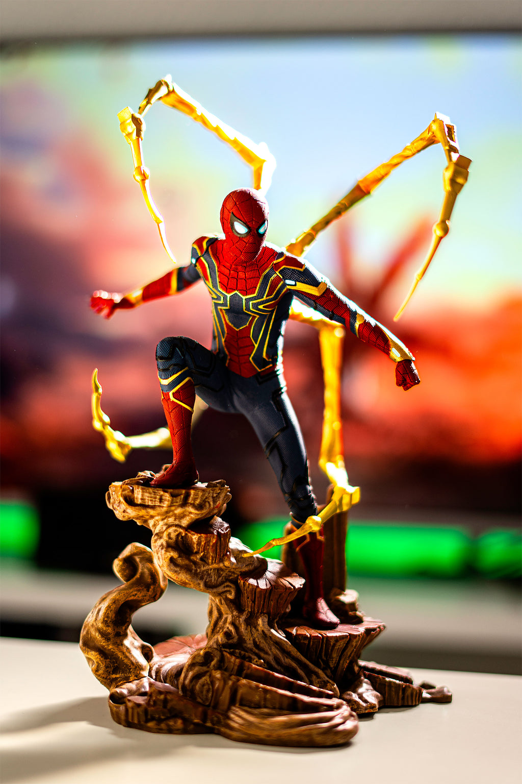 Produktbild Avengers - Iron Spider Figur