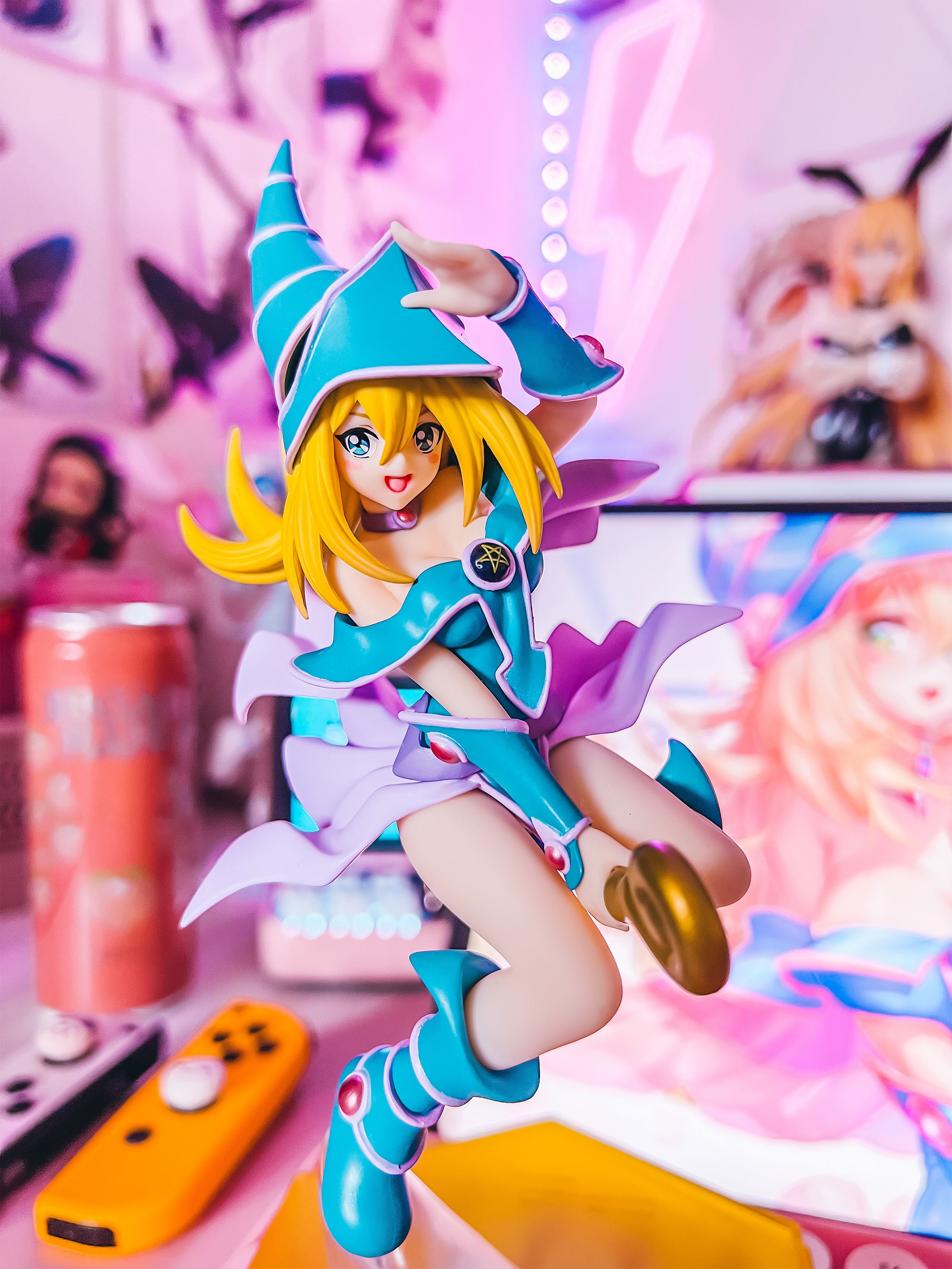 Product image Yu-Gi-Oh! - Dark Magician Girl Figure