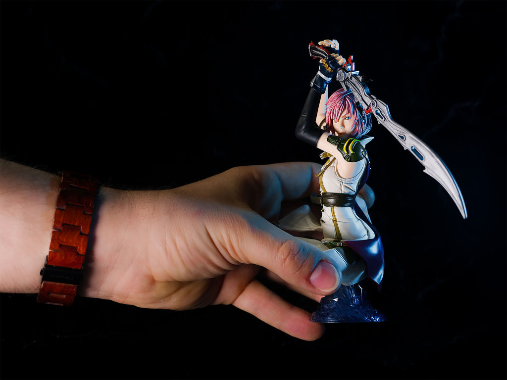 Produktbild Final Fantasy - Lightning Figur 17 cm
