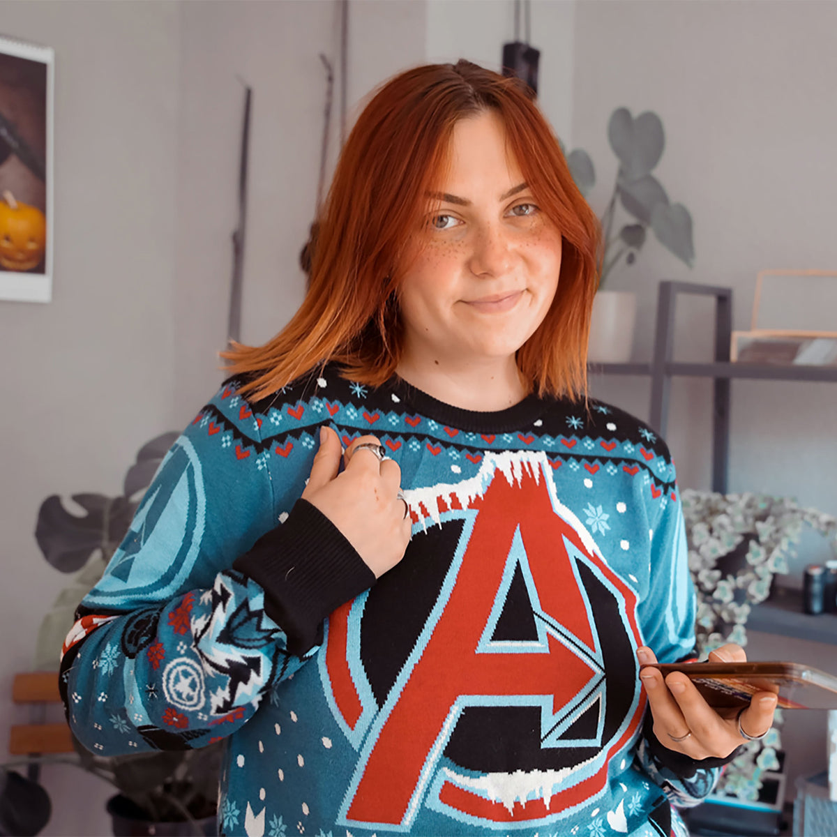Produktbild Avengers - Frost Logo Strickpullover