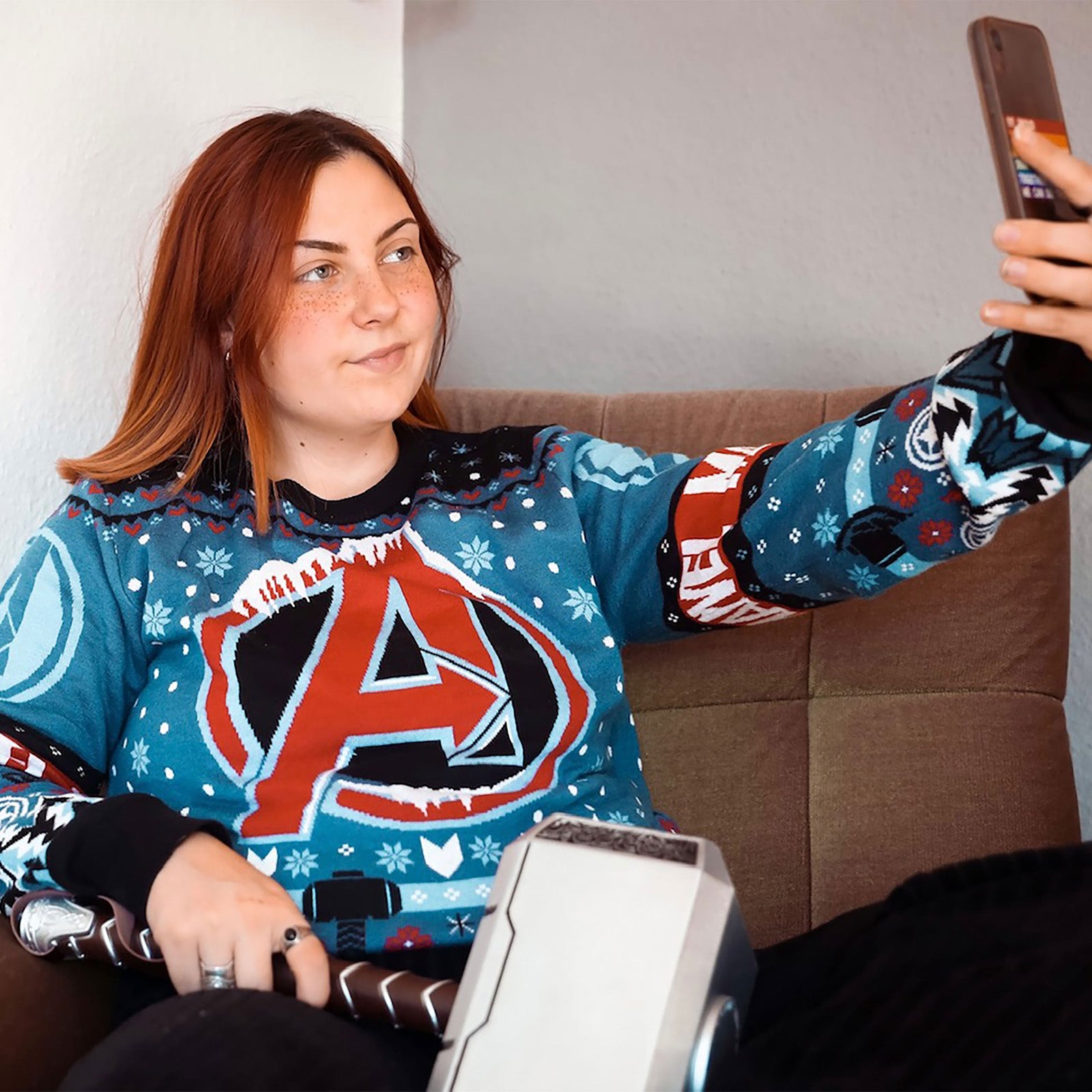 Produktbild Avengers - Frost Logo Strickpullover