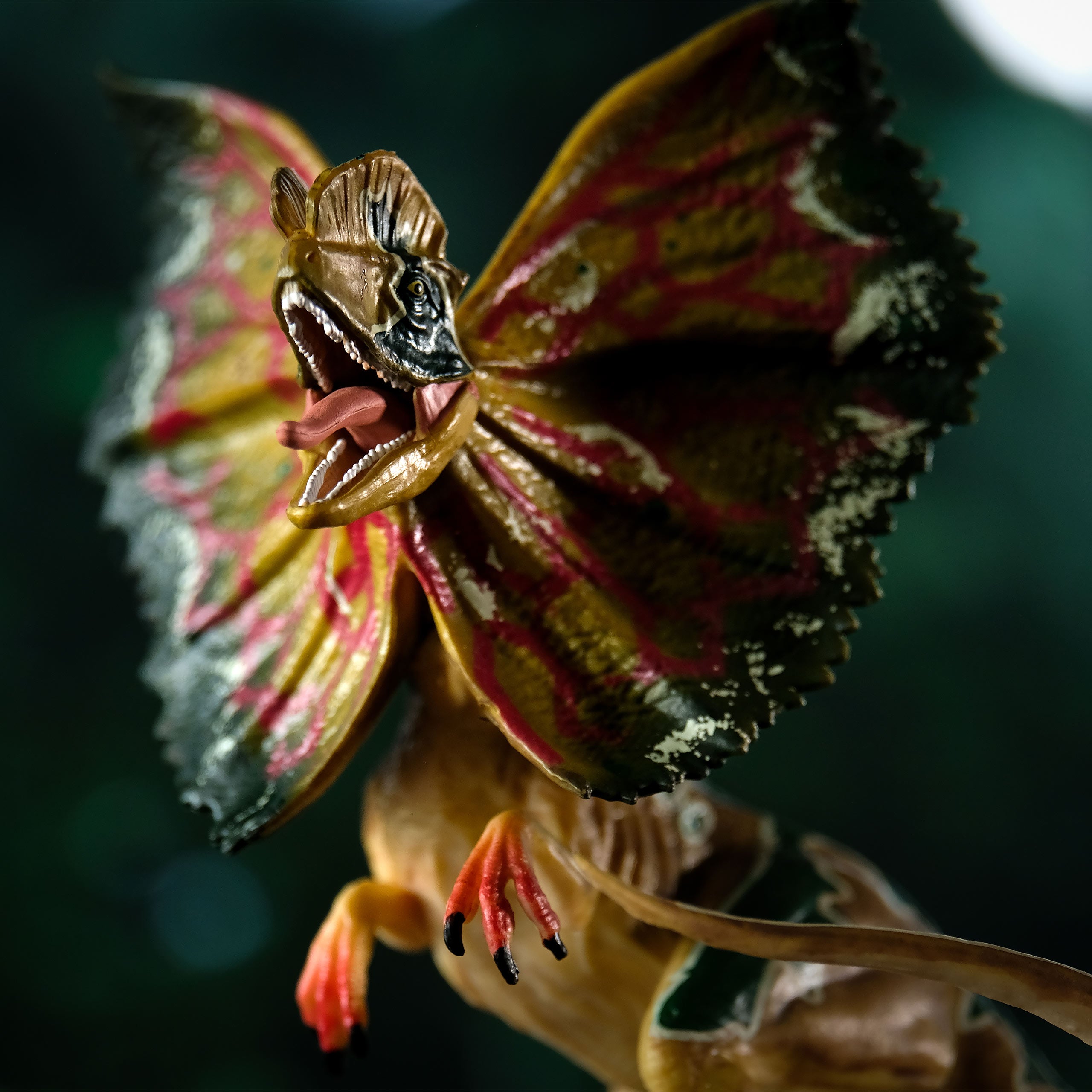 Produktbild Jurassic Park - Dilophosaurus Figur