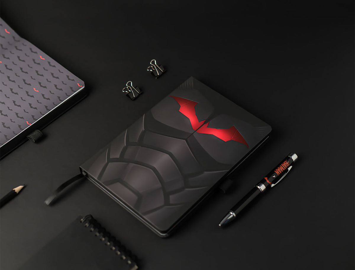 Product image The Batman - Logo Notebook A5 and Ballpoint Pen with Light