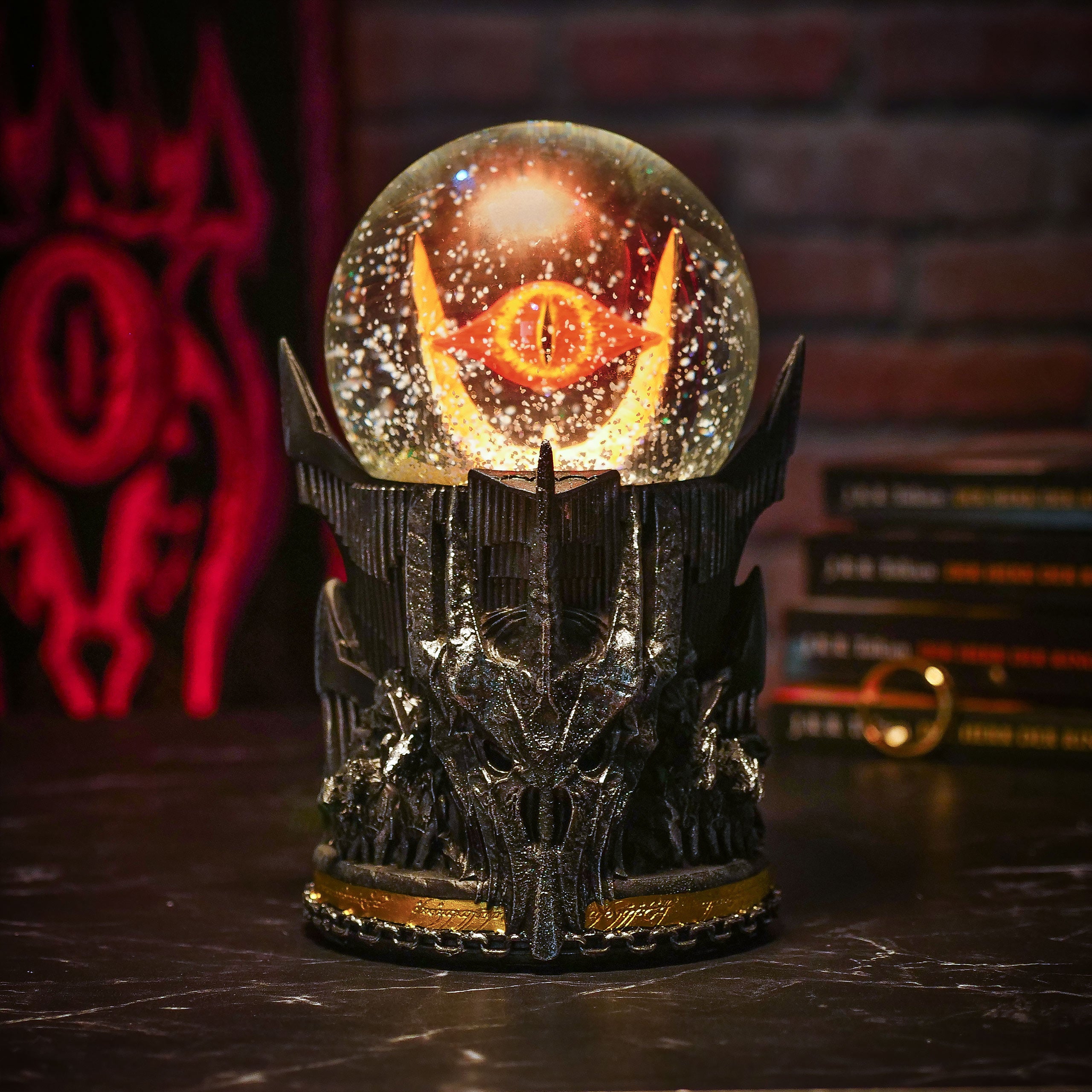 Produktbild Der Herr der Ringe - Sauron Schneekugel deluxe