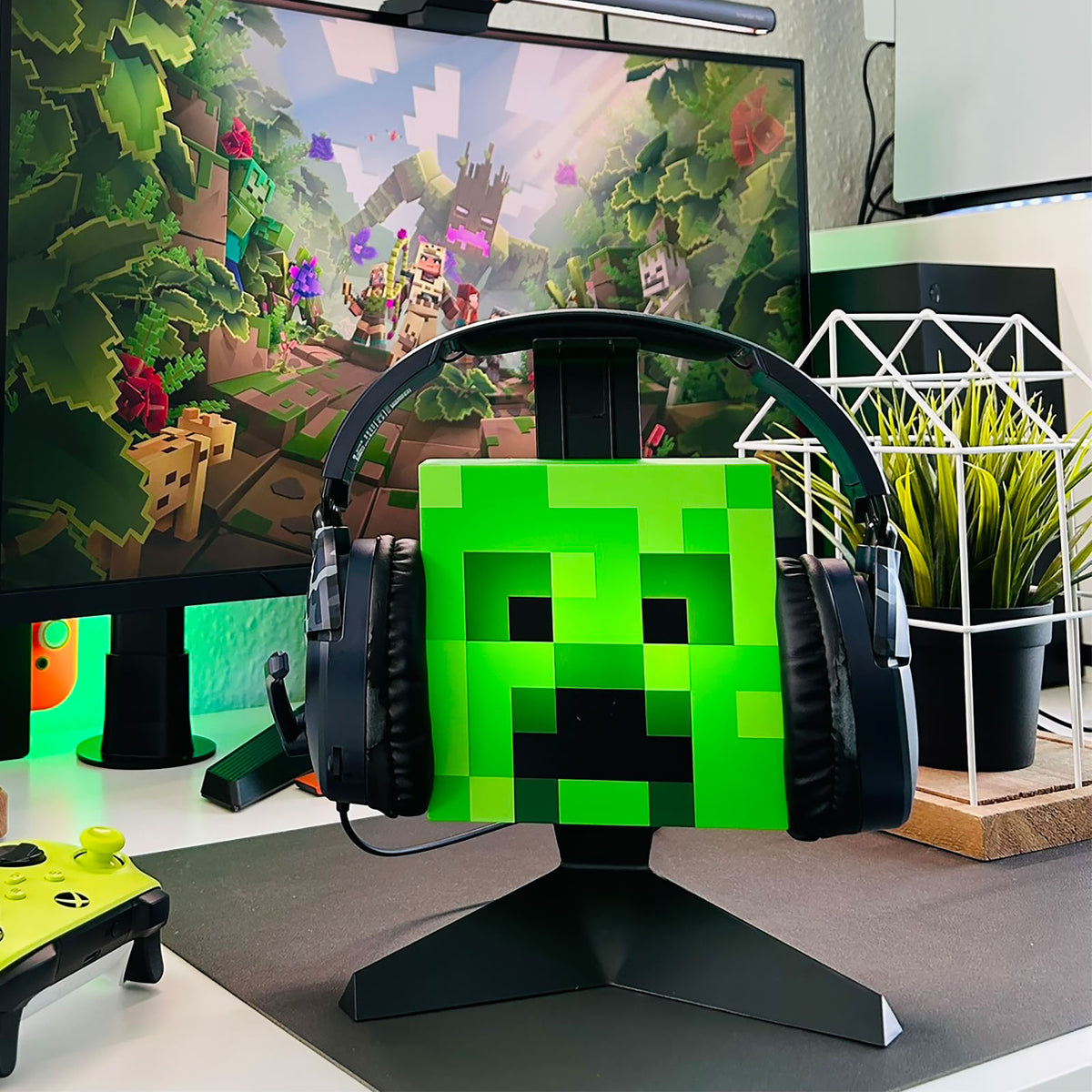 Produktbild Creeper Kopfhörer Ständer mit Licht - Minecraft