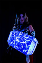 Produktbild Thor - Mjölnir Hammer Premium Replik mit Licht und Sound