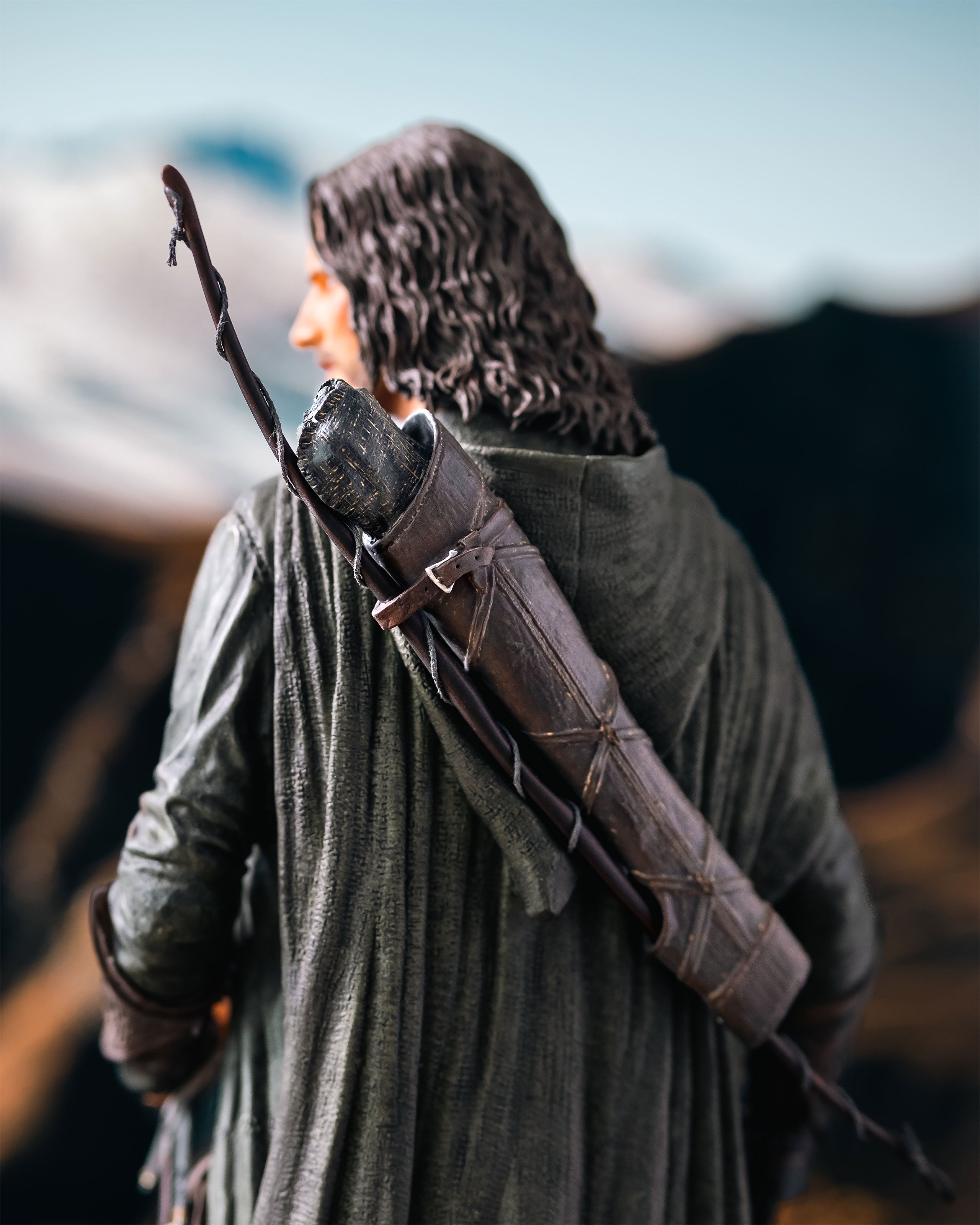 Product image The Lord of the Rings - Aragorn Statue Deluxe 1:6