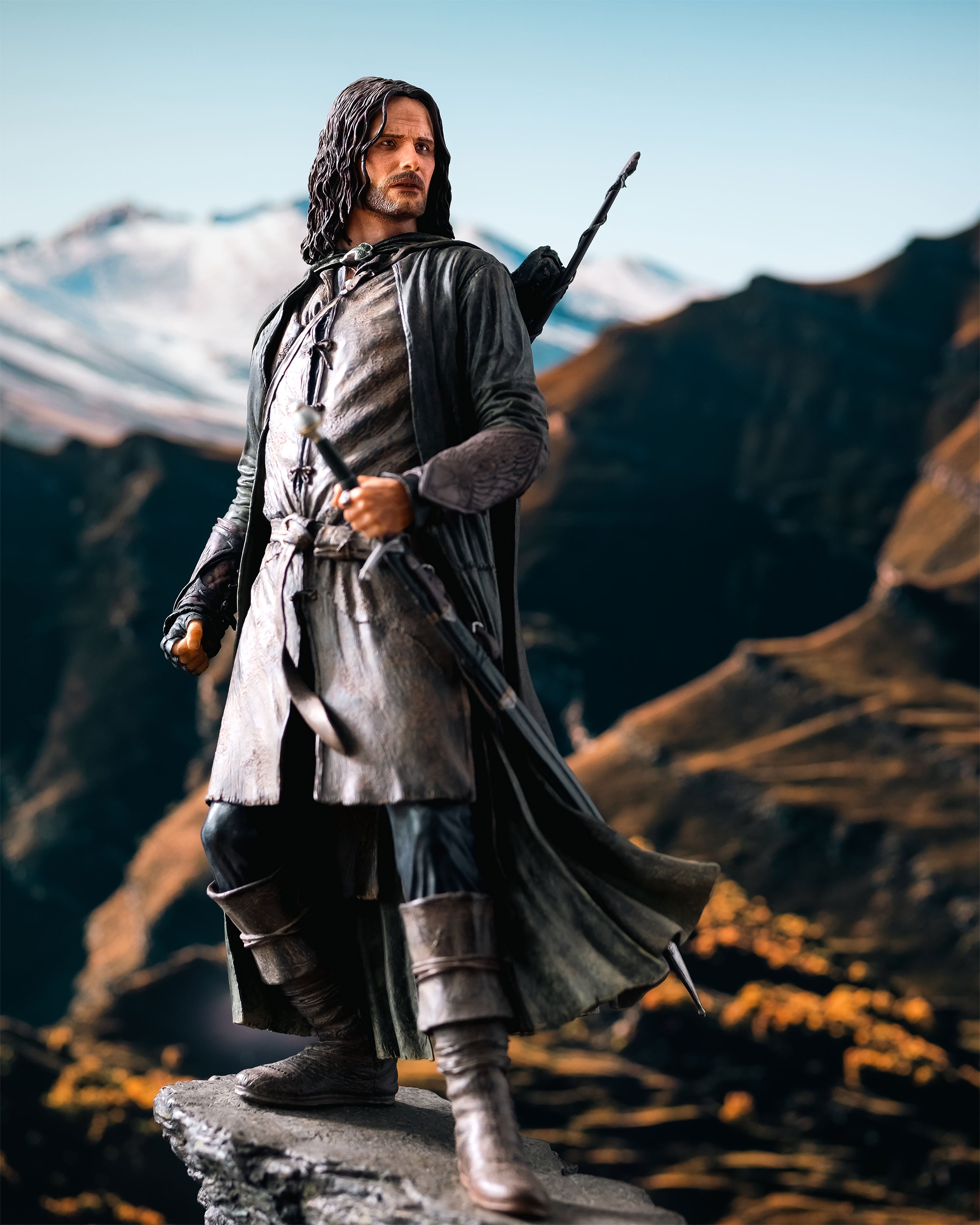 Product image The Lord of the Rings - Aragorn Statue Deluxe 1:6