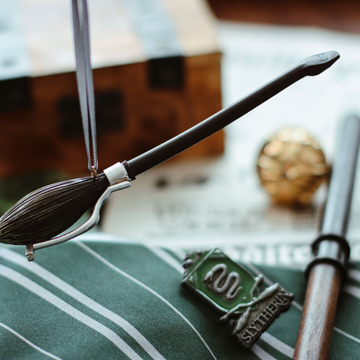 Produktbild Harry Potter - Nimbus 2001 Weihnachtsbaum-Schmuck