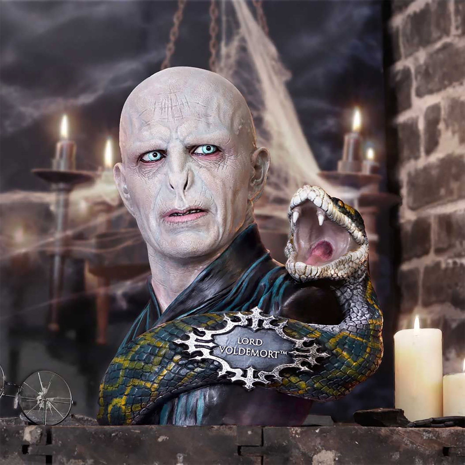 Produktbild Lord Voldemort mit Nagini Büste - Harry Potter