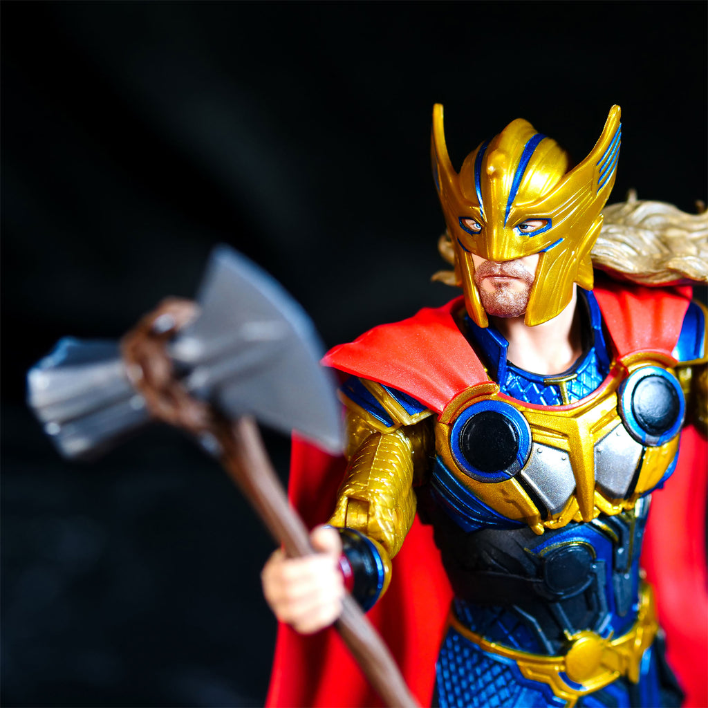 Produktbild Thor: Love and Thunder - Thor Actionfigur