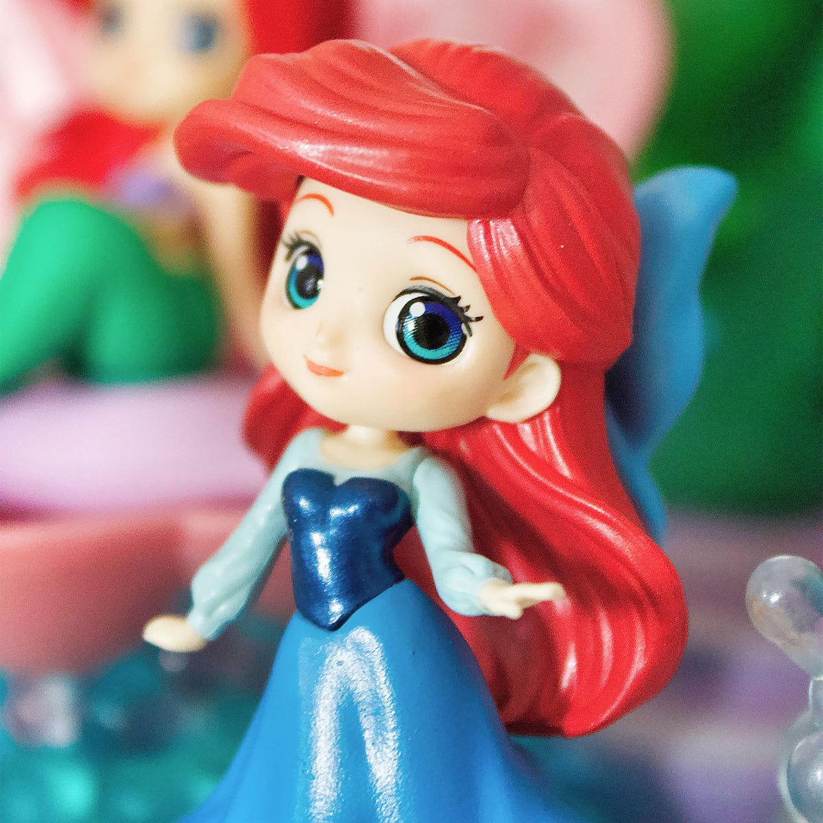 Produktbild Arielle - Die kleine Meerjungfrau im Kleid Q Posket Figur 7 cm Version B