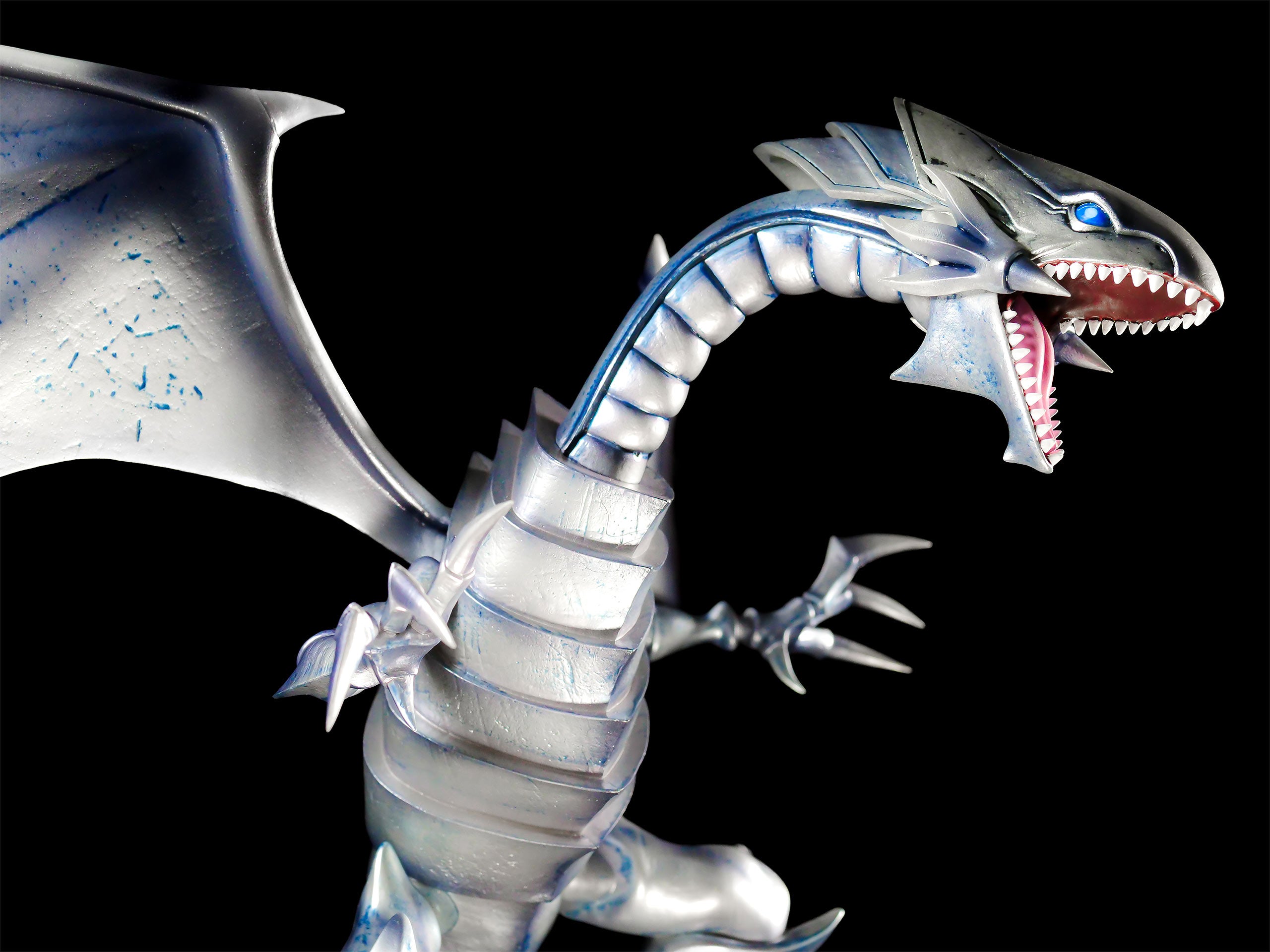 Produktbild Yu-Gi-Oh! - Blauäugiger Weißer Drache Statue