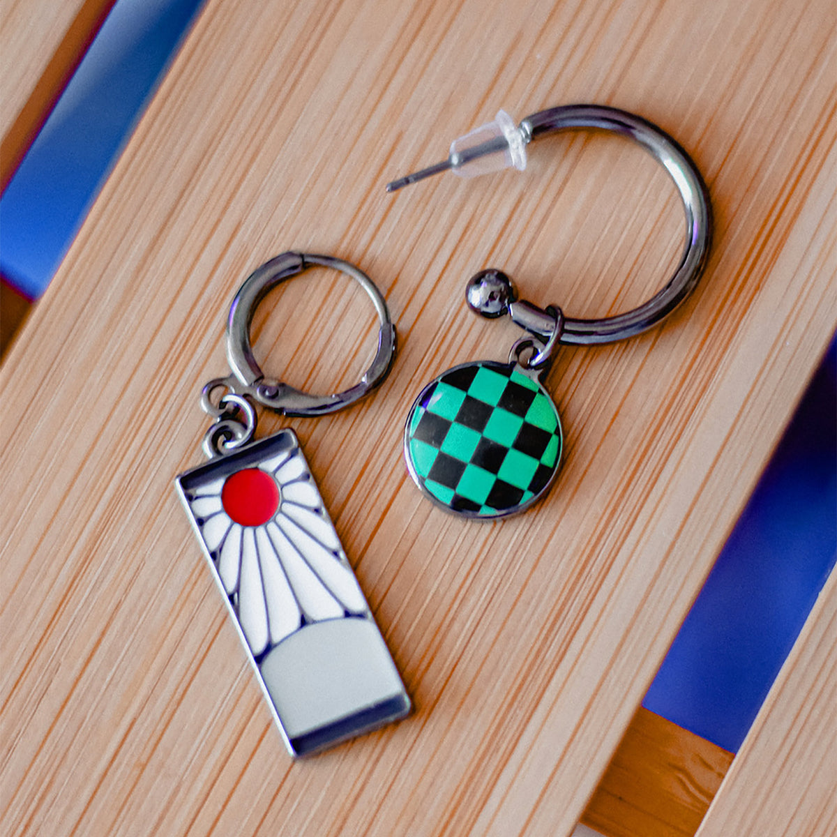 Produktbild Demon Slayer - Symbols Ohrringe 4er Set