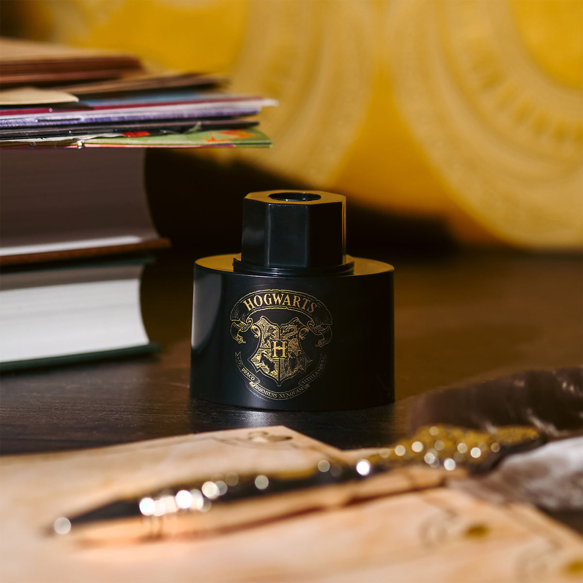 Produktbild Harry Potter - Schreibfeder mit Hogwarts Briefpapier Set