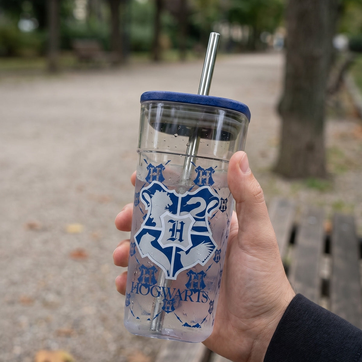 Produktbild Harry Potter - Hogwarts Wappen Becher mit Strohhalm