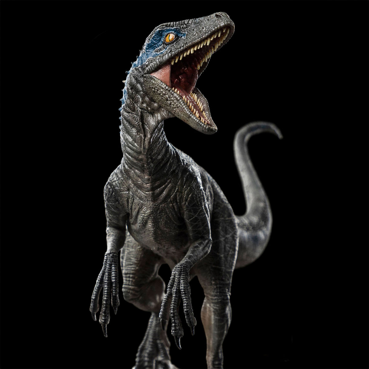 Product image Jurassic World - Blue Art Scale Deluxe Statue