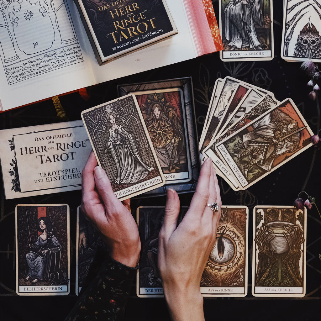 Produktbild Das Der Herr der Ringe-Tarot - Kartenspiel