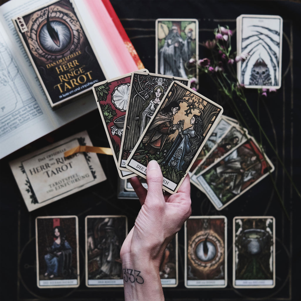 Produktbild Das Der Herr der Ringe-Tarot - Kartenspiel