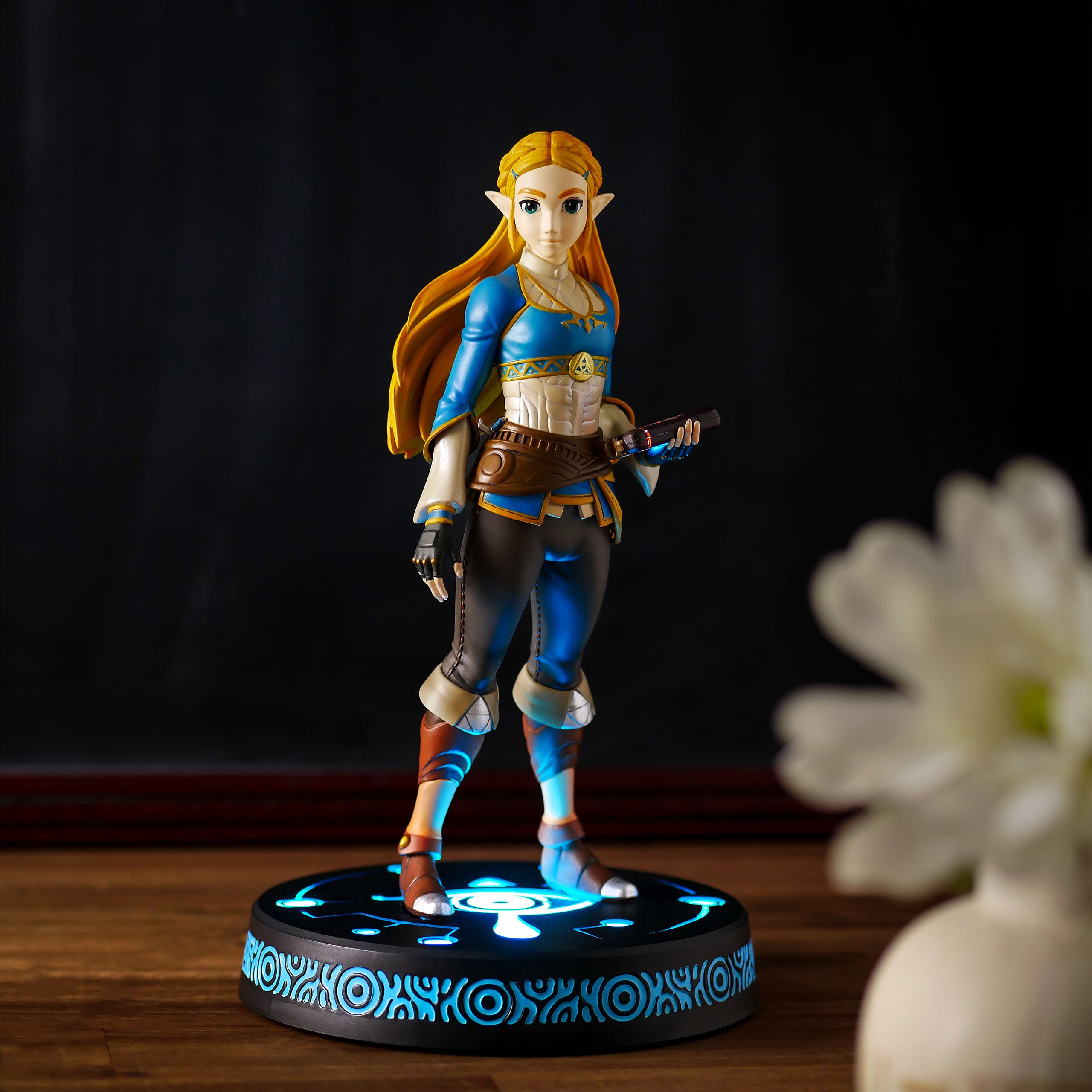 Produktbild The Legend of Zelda - Breath of the Wild Zelda Statue Collector's Edition mit Leuchtfunktion