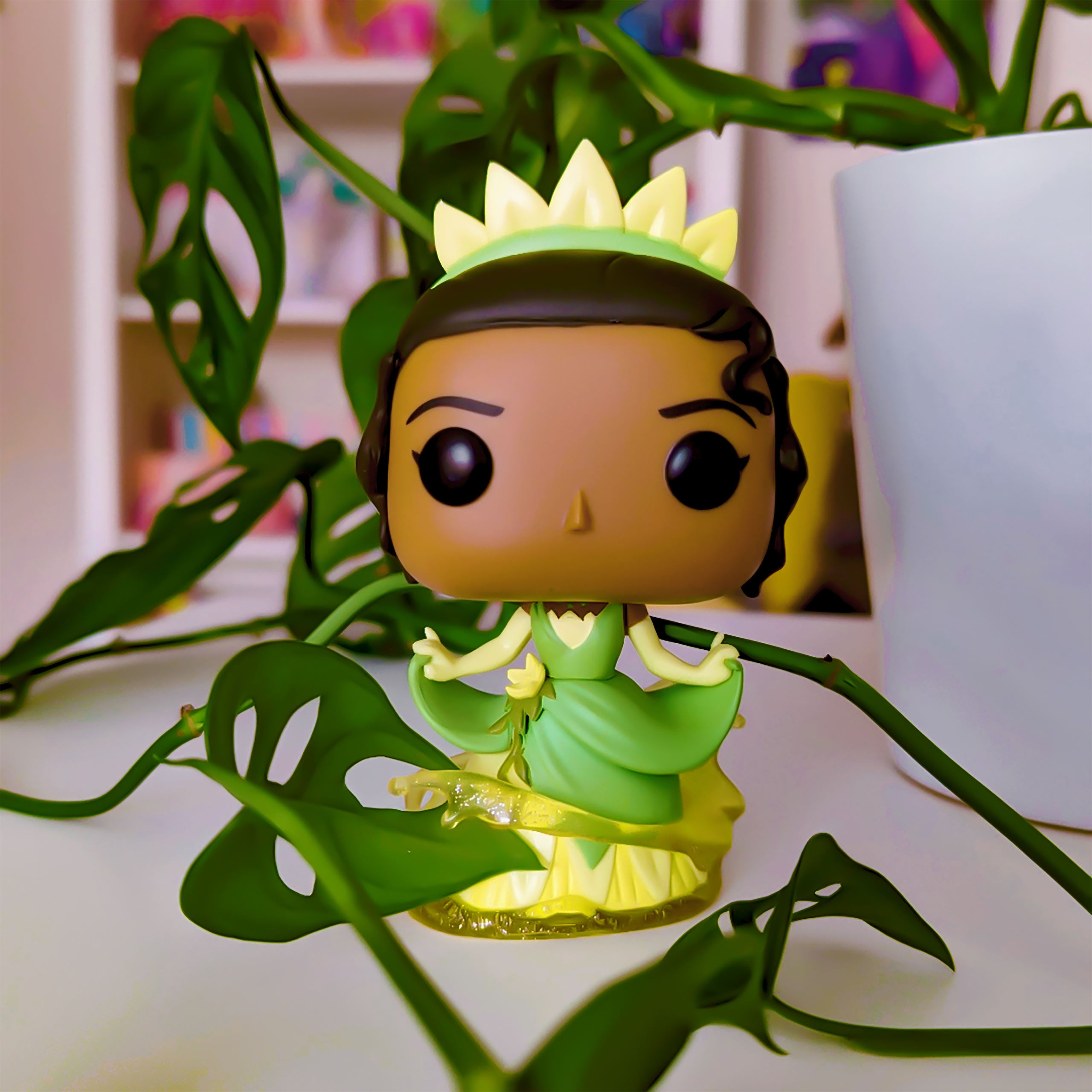 Produktbild Küss den Frosch - Tiana Funko Pop Figur Disney 100