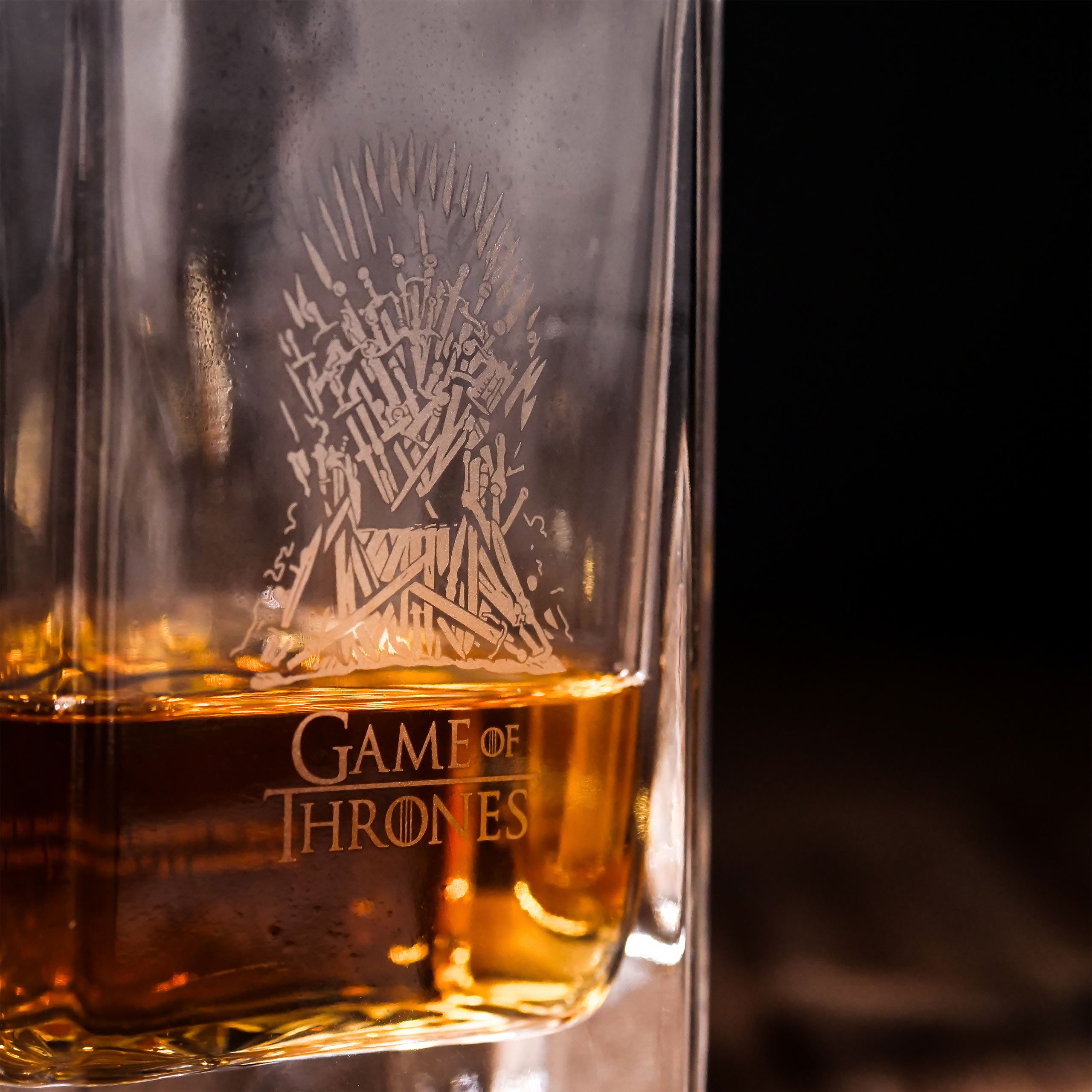 Produktbild Game of Thrones - Karaffe mit Stopfen und Gläser-Set