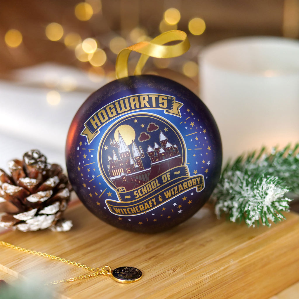 Produktbild Harry Potter - Hogwarts School of Witchcraft Weihnachtskugel mit Kette