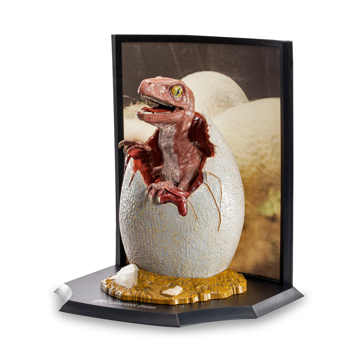 Produktbild Jurassic Park - Baby Velociraptor Egg Diorama Figur