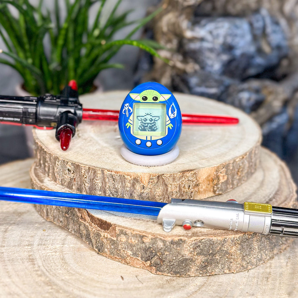 Produktbild Grogu Tamagotchi blau - Star Wars The Mandalorian