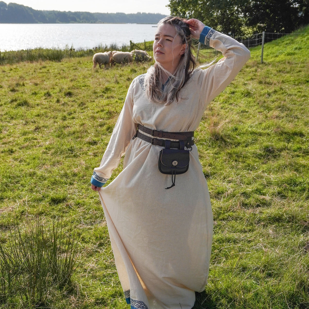 Produktbild Wikinger Kleid Lagertha beige-blau