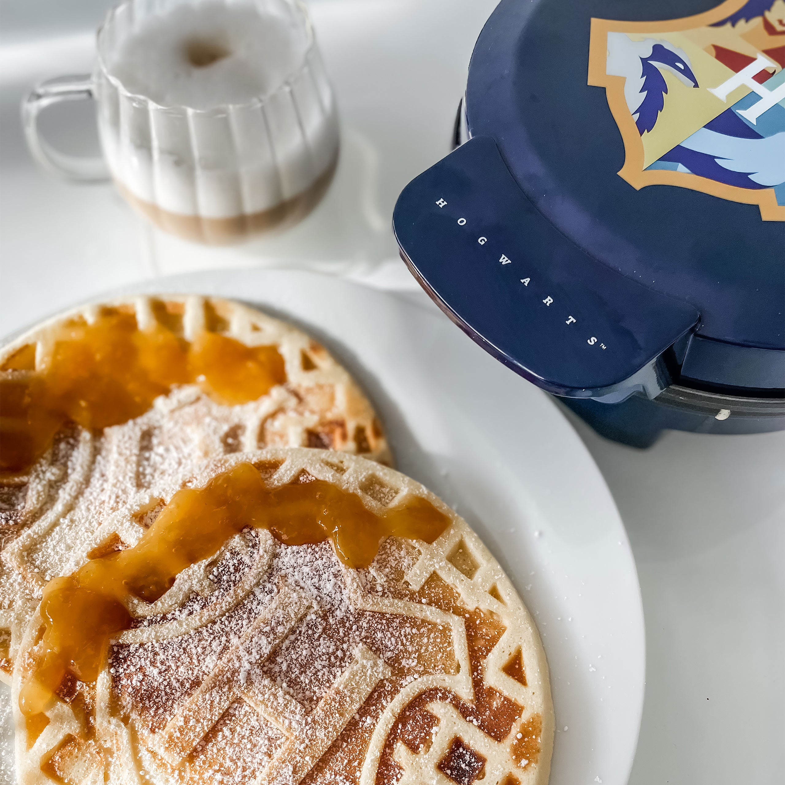 Produktbild Harry Potter - Hogwarts Wappen Waffeleisen