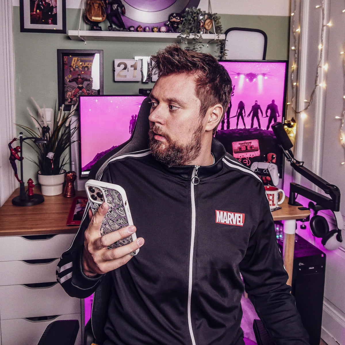 Produktbild Marvel - Logo Trainingsjacke schwarz