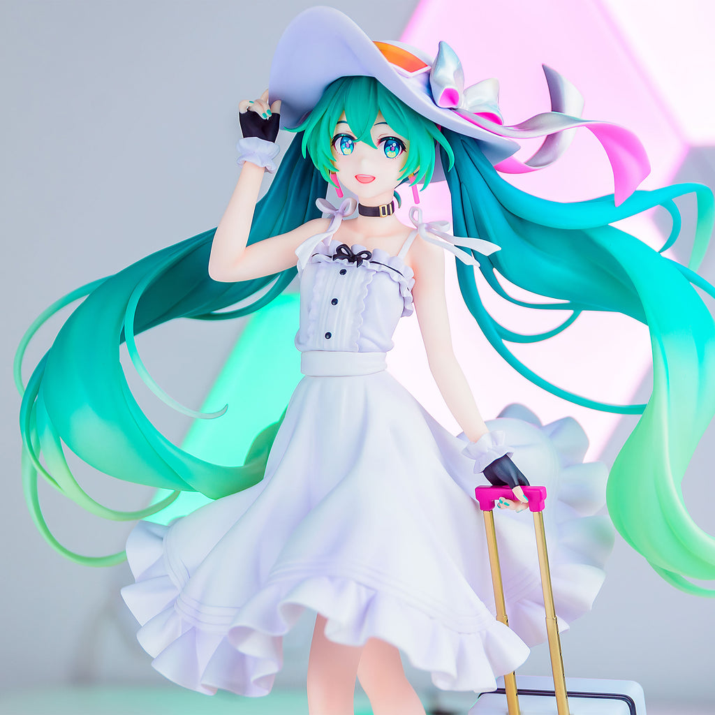 Product image Hatsune Miku - Racing Miku 2021 Private Version Statue 1:7