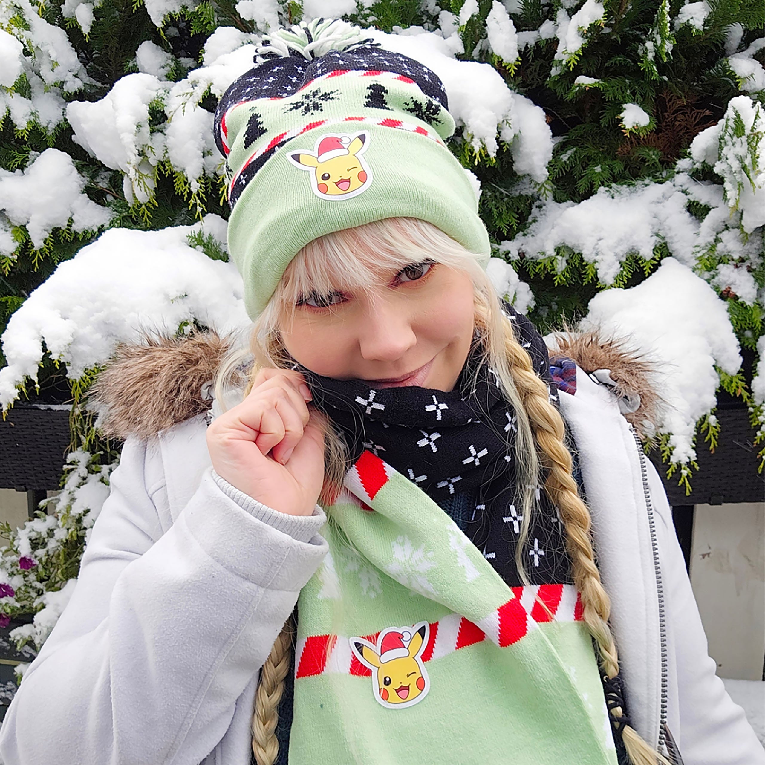Produktbild Pokemon - Pikachu Mütze und Schal Geschenk Set