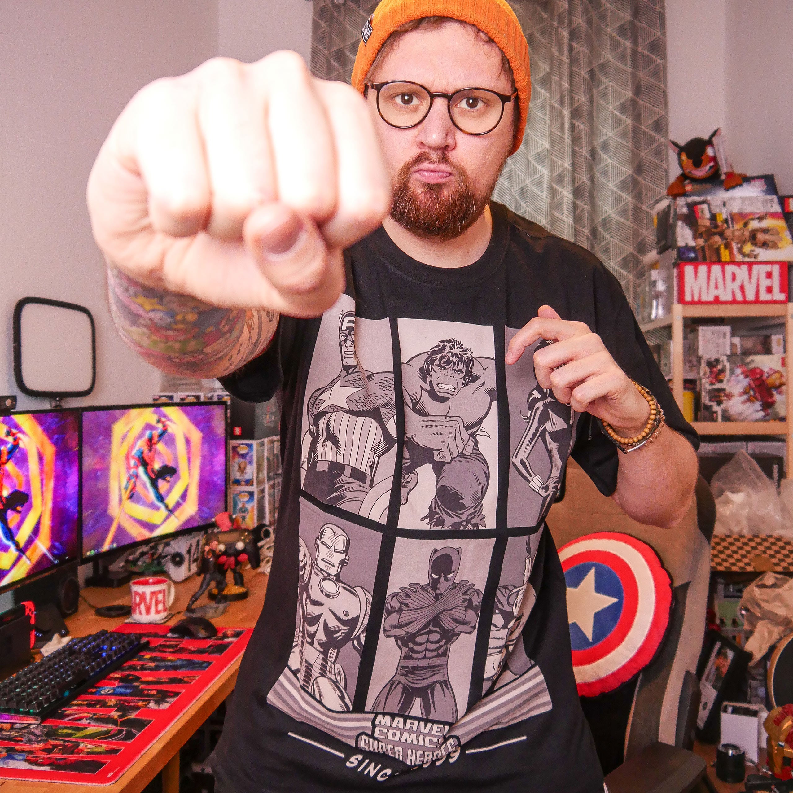 Produktbild Marvel Comics - Super Heroes Since 1939 Oversize T-Shirt schwarz