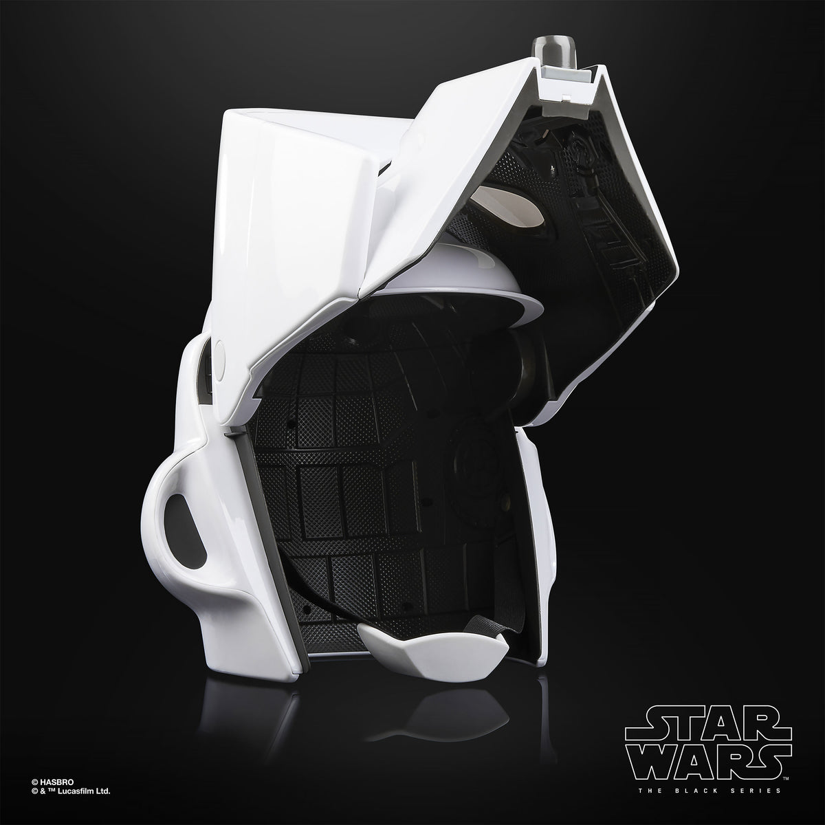 Product image Star Wars - Scout Trooper Black Series Premium Helmet