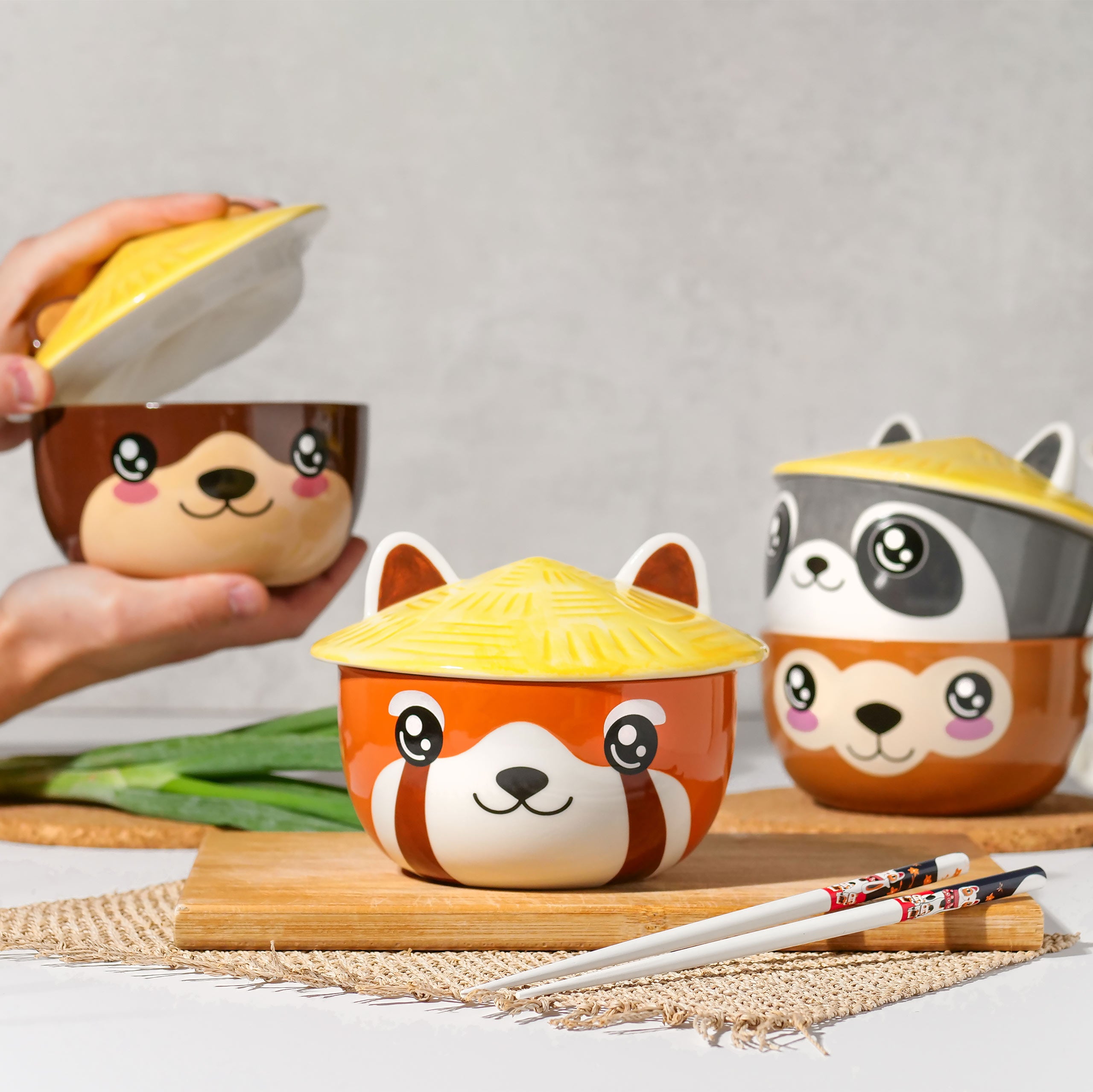 Produktbild Roter Panda Kawaii Schale mit Deckel für Anime Fans