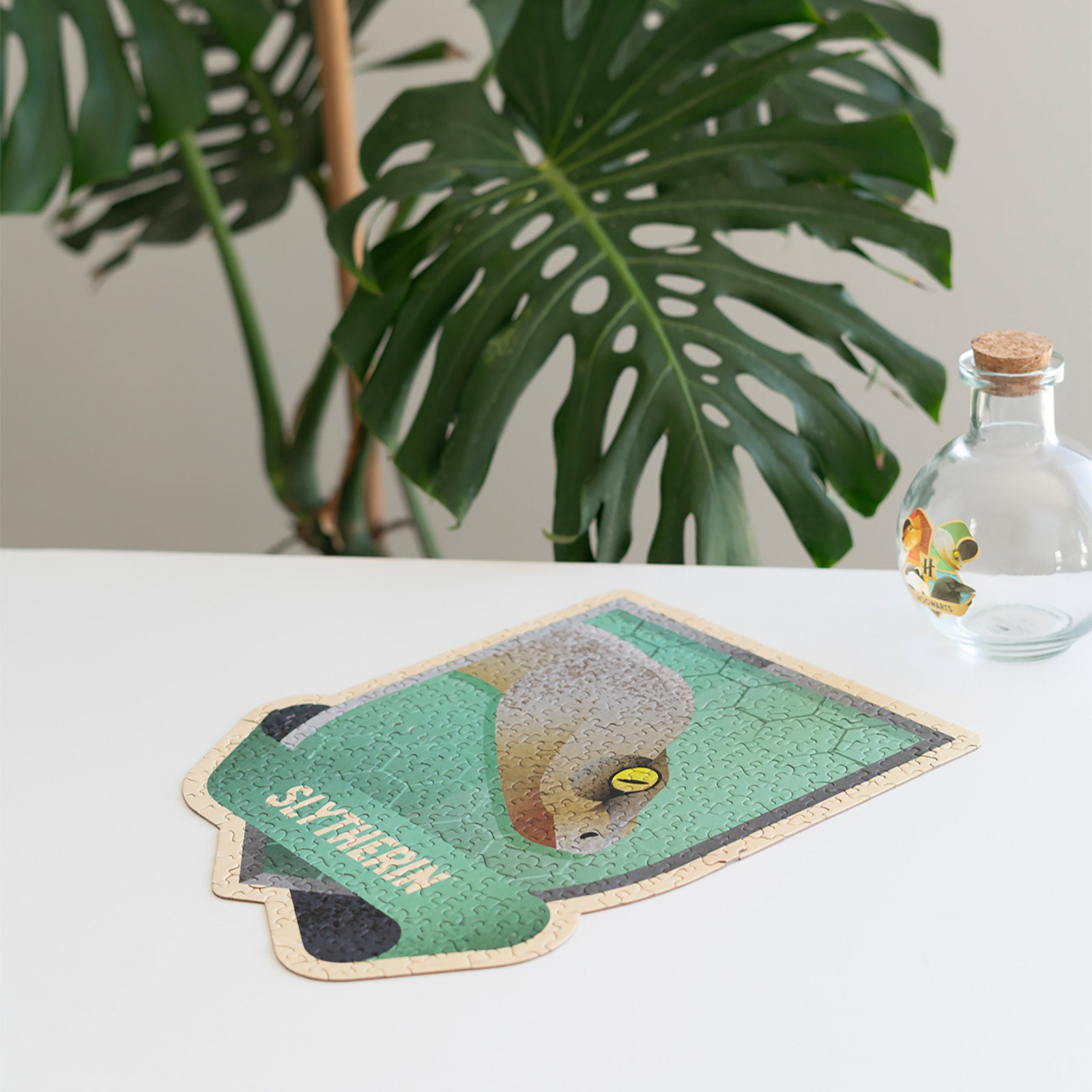 Produktbild Slytherin Wappentier Puzzle in Zaubertrank-Flasche - Harry Potter