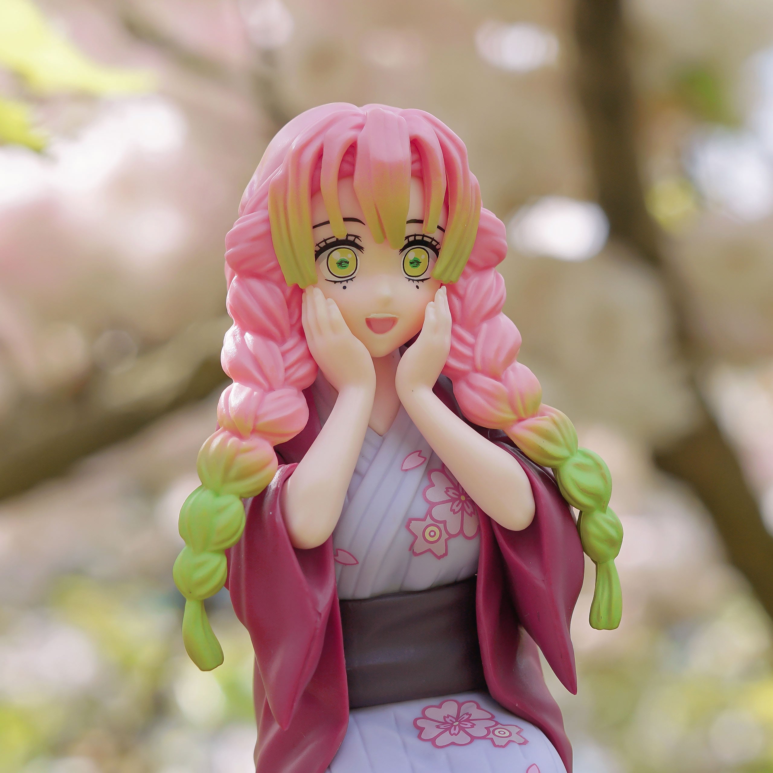 Produktbild Demon Slayer - Mitsuri Kanroji Swordsmith Village Arc Perching Figur