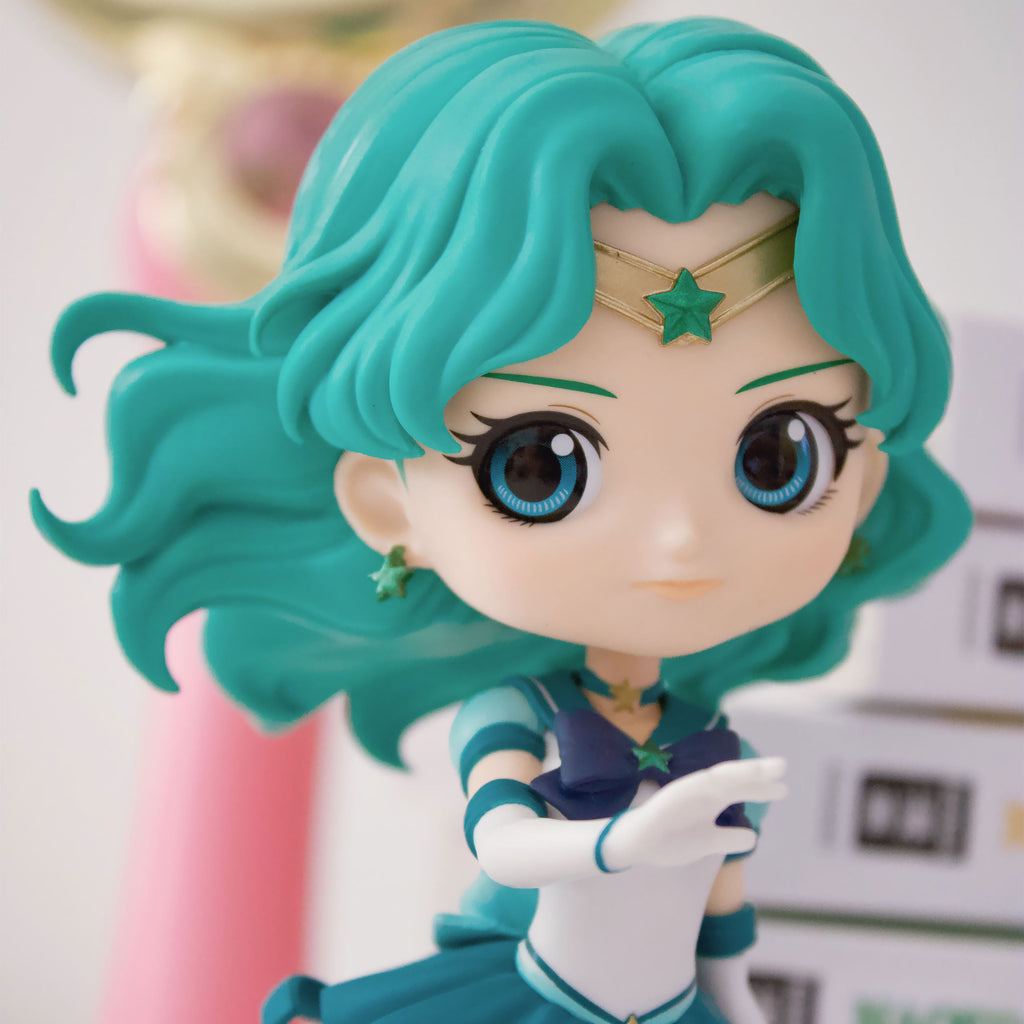 Produktbild Sailor Moon Cosmos - Sailor Neptun Q Posket Figur Version A